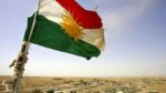 Флаг Курдистана над деревней