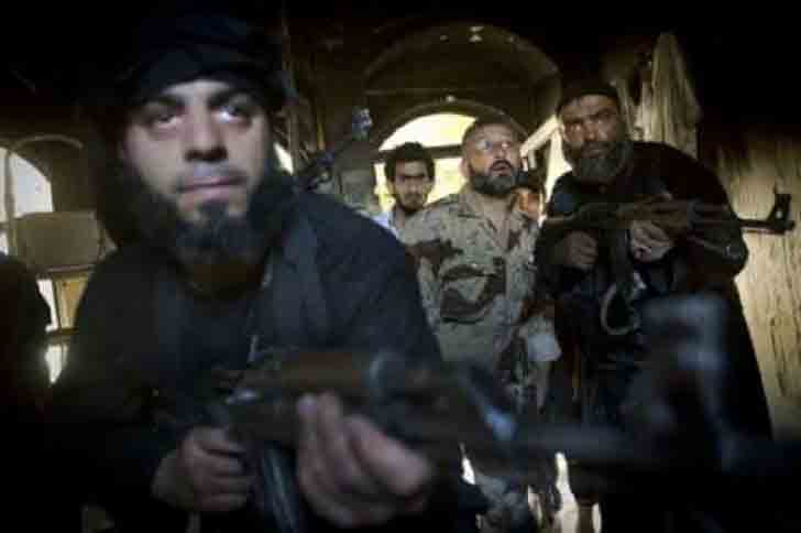 "Умеренные" повстанцы сбежали из джихадистской тюрьмы в Идлибе