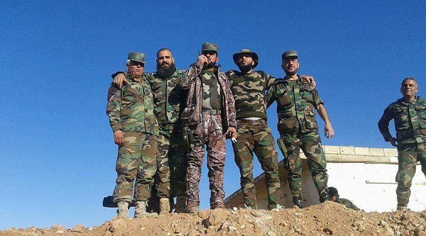 Командующий "Тигров" генерал Сухейль аль-Хассан с подчиненными