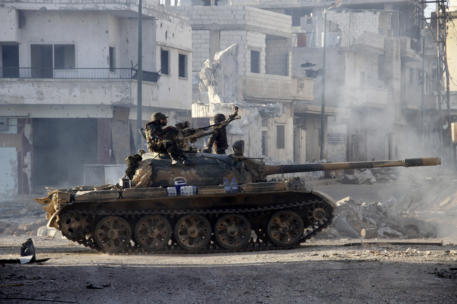 Сирийские танки в Дераа