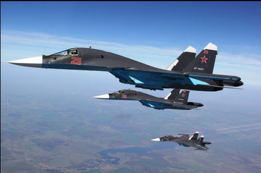 Су-34 ВКС РФ нанесли удар по ИГИЛ у Аль-Маядина
