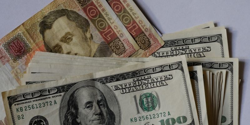 Украину ждет доллар по 46 гривен