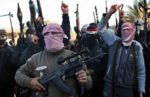 Боевики ИГ проводят казнь в Мосуле