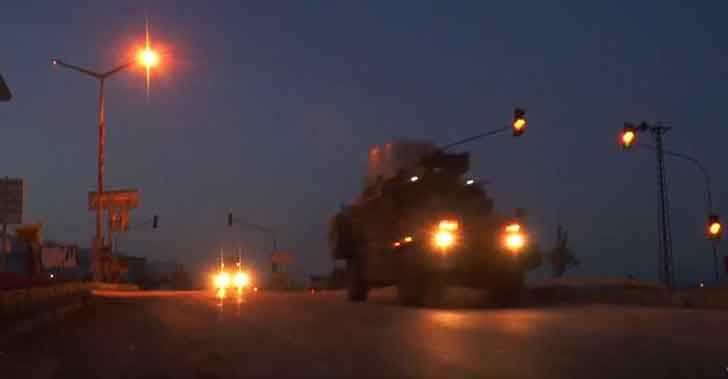 Турецкая армия стягивает спецназ к границе с Сирией - видео