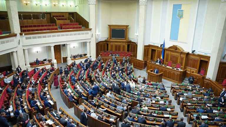 «Финансы поют романсы»: «Слуги народа» собираются обложить украинцев новым налогом
