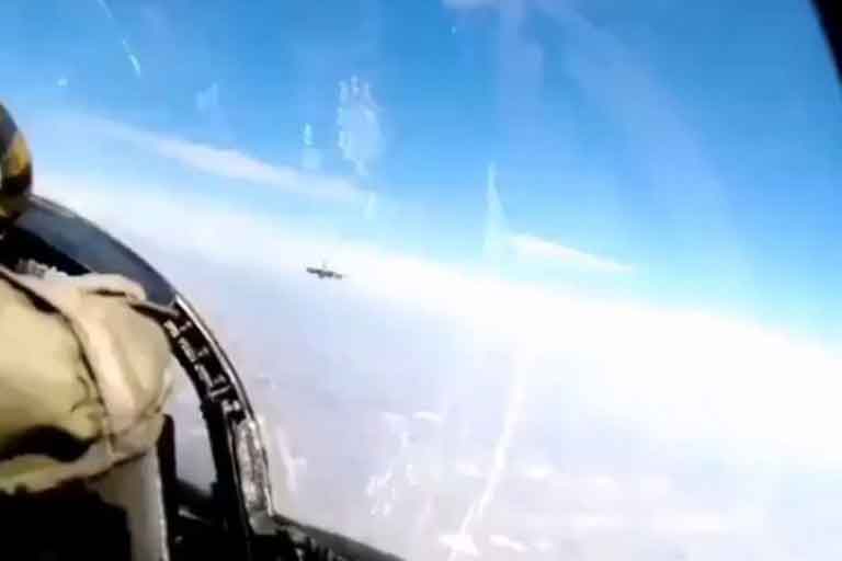 Старый истребитель F-4 ВВС Ирана «расстрелял» американский F/A-18