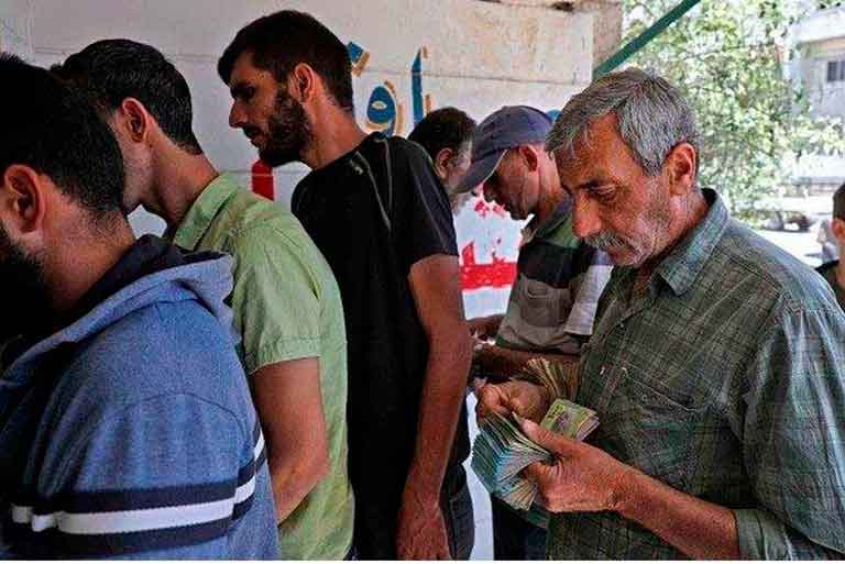 Турция заставляет сирийцев переходить на свою валюту