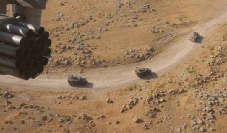 Российская бронетехника под прикрытием вертолетов в Сирии выдвинулась к зоне оккупации США