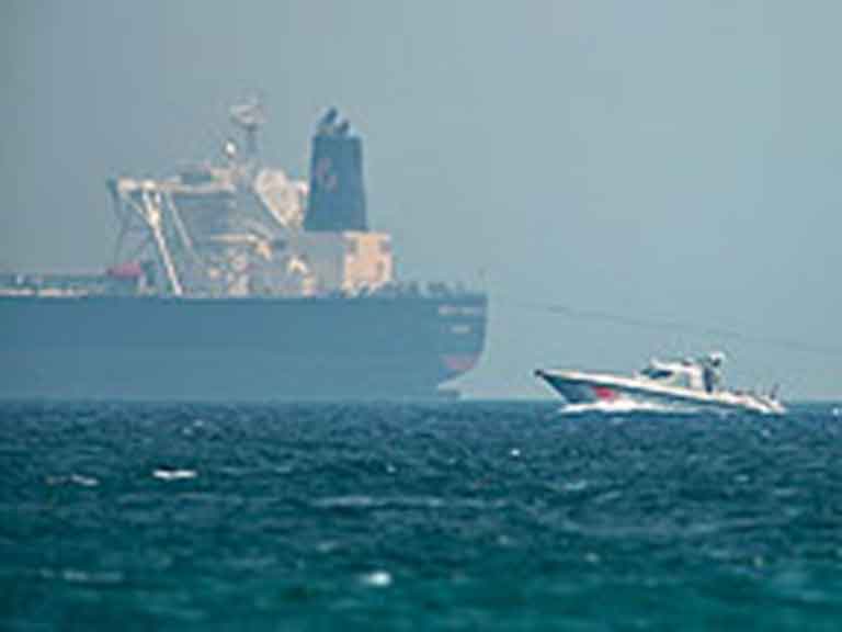 У берегов Саудовской Аравии атакован огромный нефтяной танкер