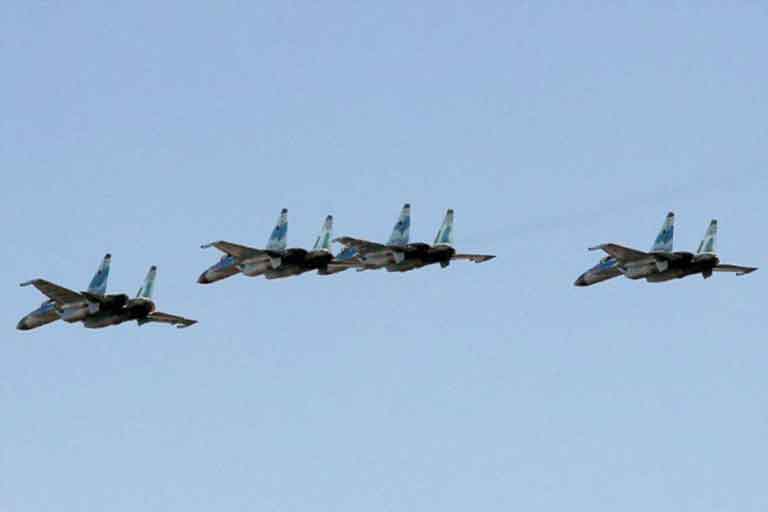 Истребители Су-35 сорвали высадку морской пехоты США на спорные острова