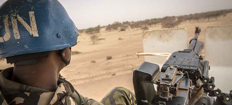 «Шахид-мобиль» таранил конвой французских миротворцев в Мали: есть жертвы