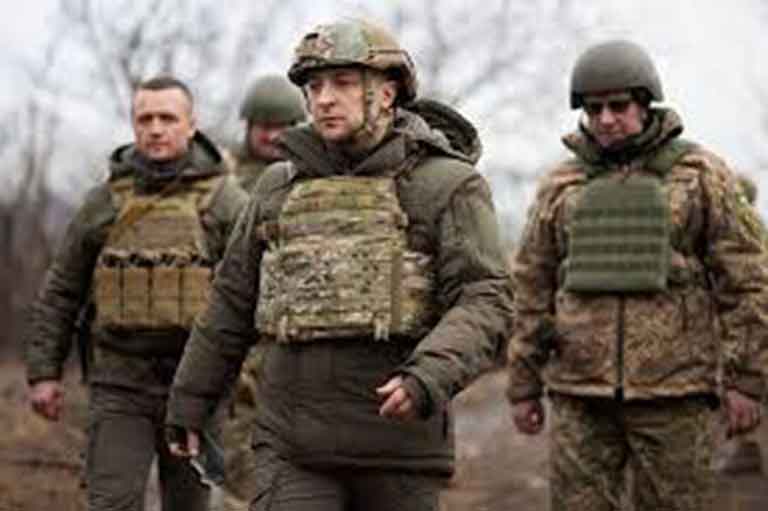 Владимир Зеленский с 1 декабря вводит на Украине военное положение