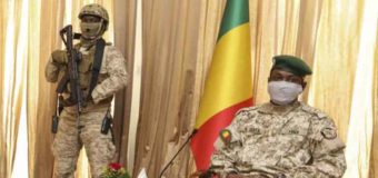 Военная хунта Мали «указала на дверь» послу Франции