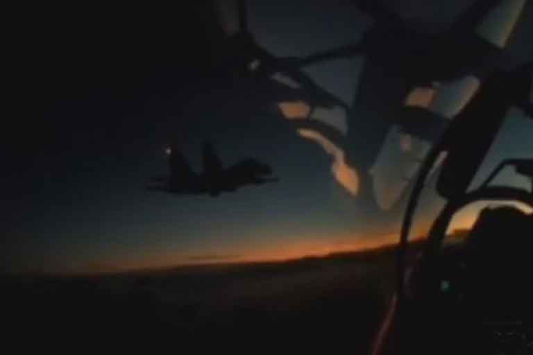 Два истребителя ВКС РФ отогнали 4 израильских F-16, намеревавшихся нанести удары по порту Латакии, где находились российские военные Два истребителя ВКС РФ отогнали 4 израильских F-16, намеревавшихся нанести удары по порту Латакии, где находились российские военные