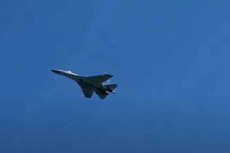В небе над Донецком замечены истребители неизвестной принадлежности